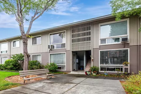 1064 Los Gamos Rd #G, San Rafael, CA 94903
