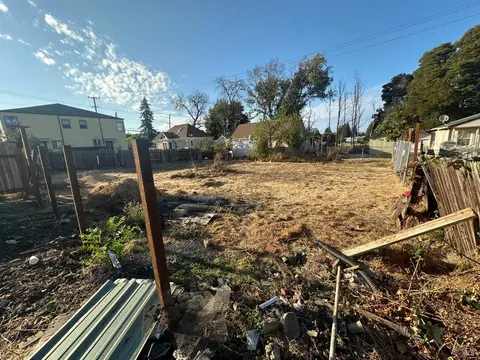 25 Missouri St, Vallejo, CA 94590 photo 4