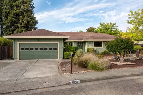 5056 Fravel Ln, Santa Rosa, CA 95409