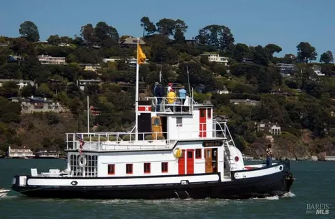 13 S 40 Dock, Sausalito, CA 94965 photo 2
