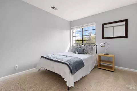 Bedroom - 1764 Devonshire Dr, Benicia, CA 94510 photo 5 of 5