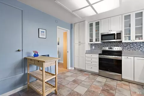 Kitchen - 1764 Devonshire Dr, Benicia, CA 94510 photo 2 of 4