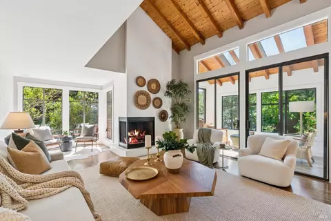 14 Oak Forest Rd, Novato, CA 94949