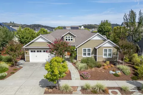 209 Club Dr, Novato, CA 94945