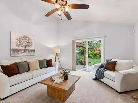 Living - 220 Mendelssohn Ct, Cotati, CA 94931 photo 4 of 6