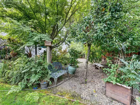 Exterior - 220 Mendelssohn Ct, Cotati, CA 94931 photo 8 of 21