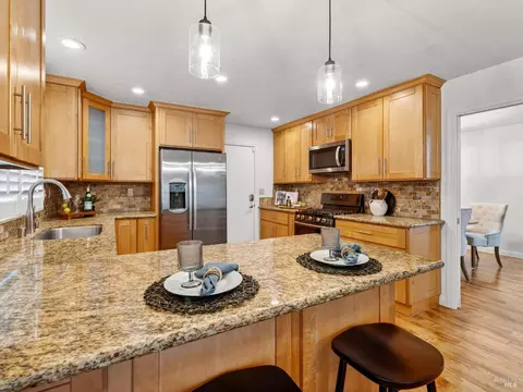 Kitchen - 220 Mendelssohn Ct, Cotati, CA 94931 photo 1 of 5