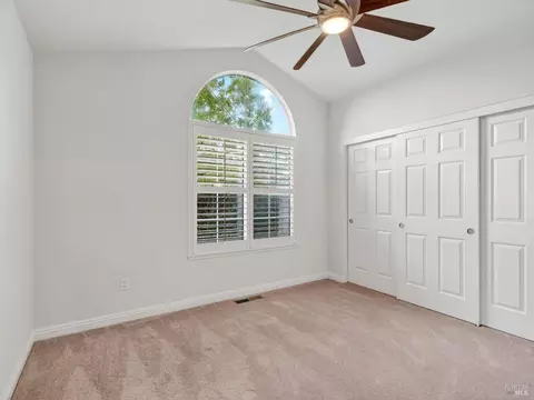 Bedroom - 220 Mendelssohn Ct, Cotati, CA 94931 photo 4 of 11