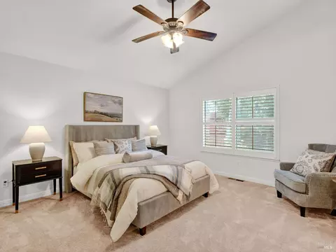 Bedroom - 220 Mendelssohn Ct, Cotati, CA 94931 photo 2 of 11