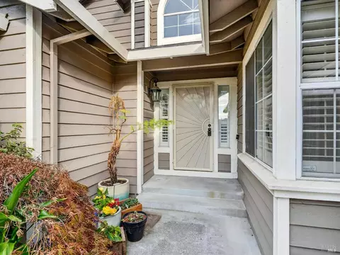 Exterior - 220 Mendelssohn Ct, Cotati, CA 94931 photo 3 of 21
