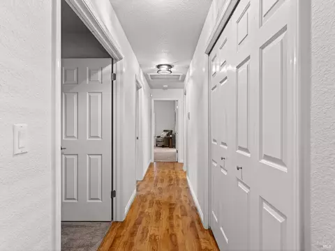 Entry Way - 220 Mendelssohn Ct, Cotati, CA 94931 photo 1 of 3