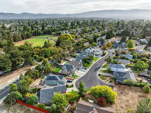 View/Area - 220 Mendelssohn Ct, Cotati, CA 94931 photo 3 of 3
