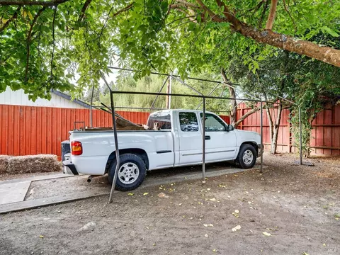 Exterior - 220 Mendelssohn Ct, Cotati, CA 94931 photo 19 of 21