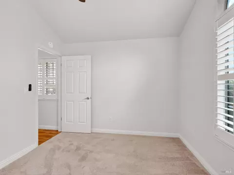 Bedroom - 220 Mendelssohn Ct, Cotati, CA 94931 photo 7 of 11