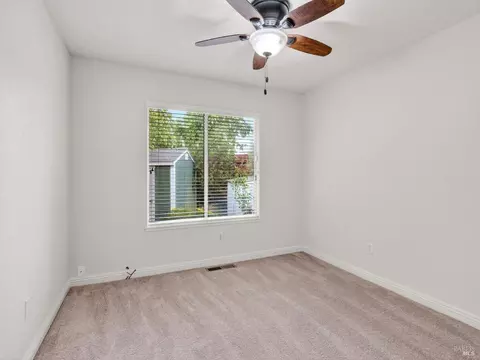 Bedroom - 220 Mendelssohn Ct, Cotati, CA 94931 photo 10 of 11