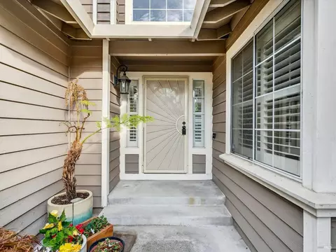 Exterior - 220 Mendelssohn Ct, Cotati, CA 94931 photo 4 of 21