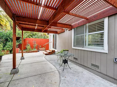 Exterior - 220 Mendelssohn Ct, Cotati, CA 94931 photo 13 of 21