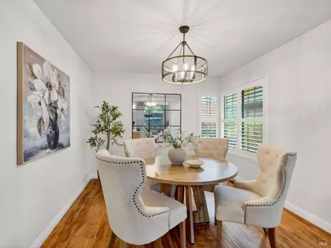 Dining - 220 Mendelssohn Ct, Cotati, CA 94931 photo 1 of 4
