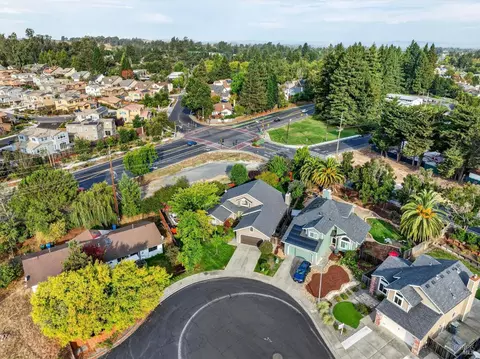 View/Area - 220 Mendelssohn Ct, Cotati, CA 94931 photo 2 of 3
