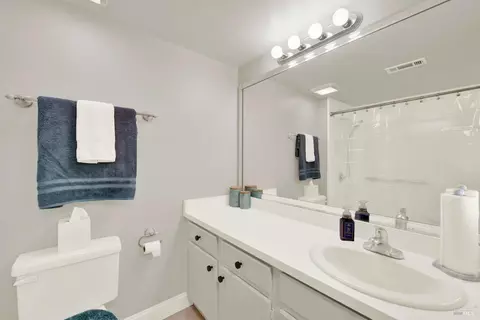 Bath - 4655 Melody Dr #A, Concord, CA 94521 photo 3 of 4