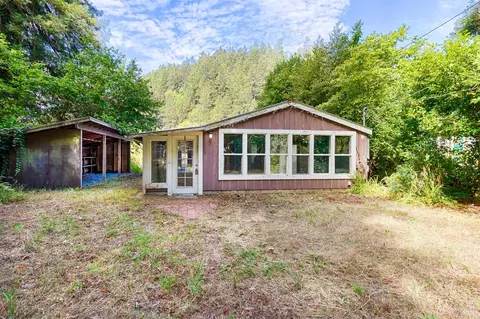 22298 Moscow Rd, Monte Rio, CA 95462