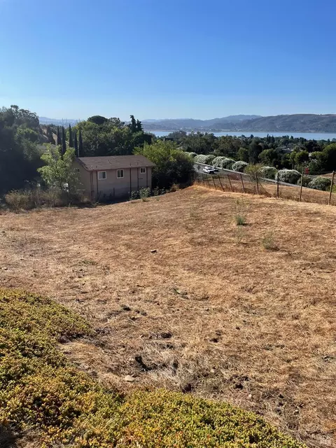 1790 Pacifica Ct, Benicia, CA 94510