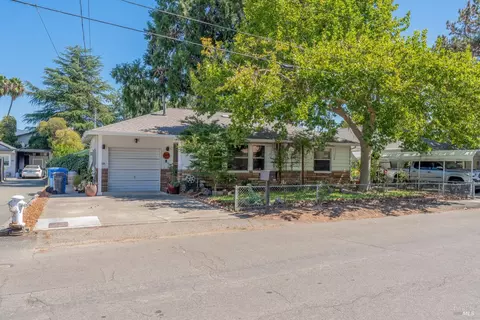 Exterior - 149 Cresta Dr, Ukiah, CA 95482 photo 8 of 9