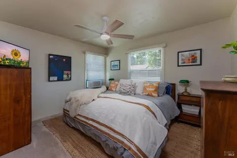 Bedroom - 149 Cresta Dr, Ukiah, CA 95482 photo 1 of 1