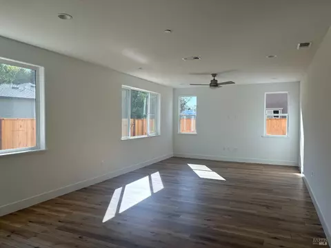246 Echols Dr, Martinez, CA 94553 photo 5