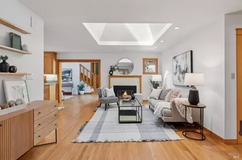 Living - 112 Bothin Rd, Fairfax, CA 94930 photo 3 of 4