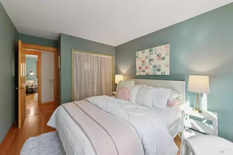 Bedroom - 112 Bothin Rd, Fairfax, CA 94930 photo 8 of 8