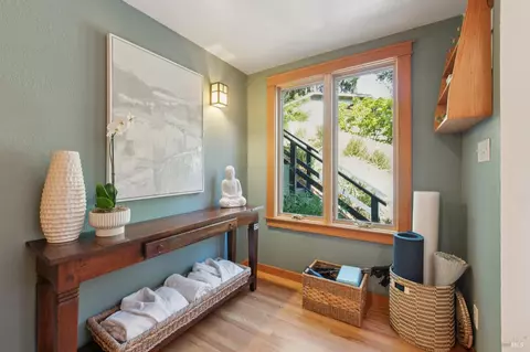 Entry Way - 112 Bothin Rd, Fairfax, CA 94930 photo 5 of 8