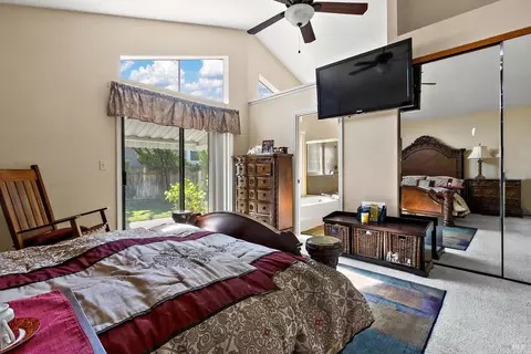 Bedroom - 100 Shoreline Pl, Vallejo, CA 94591 photo 2 of 3