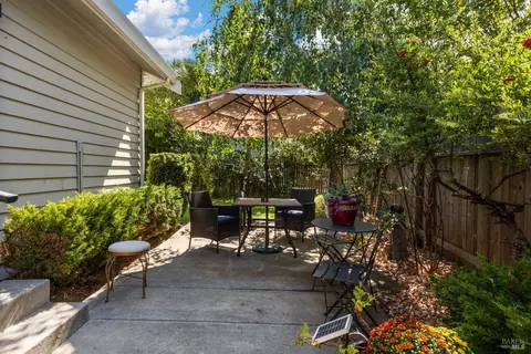 Exterior - 100 Shoreline Pl, Vallejo, CA 94591 photo 9 of 10