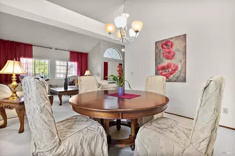 Dining - 100 Shoreline Pl, Vallejo, CA 94591 photo 2 of 2