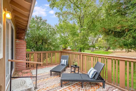 Exterior - 152 Temelec Cir, Sonoma, CA 95476 photo 5 of 10