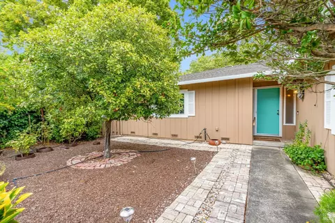 Exterior - 152 Temelec Cir, Sonoma, CA 95476 photo 1 of 10