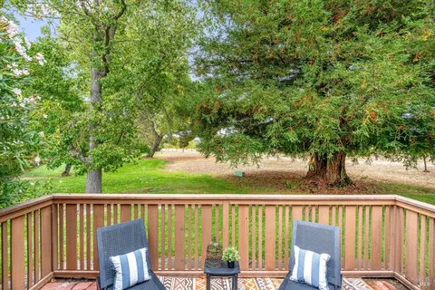 Exterior - 152 Temelec Cir, Sonoma, CA 95476 photo 2 of 10