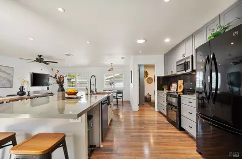 1005 Larkin Way, Napa, CA 94558 photo 10