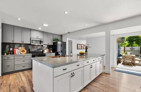 1005 Larkin Way, Napa, CA 94558 photo 13