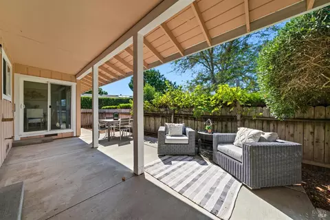 100 Vineyard Cir, Sonoma, CA 95476 photo 17