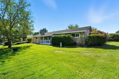 100 Vineyard Cir, Sonoma, CA 95476 photo 21