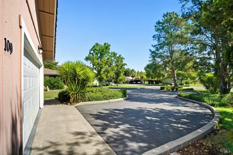 100 Vineyard Cir, Sonoma, CA 95476 photo 22