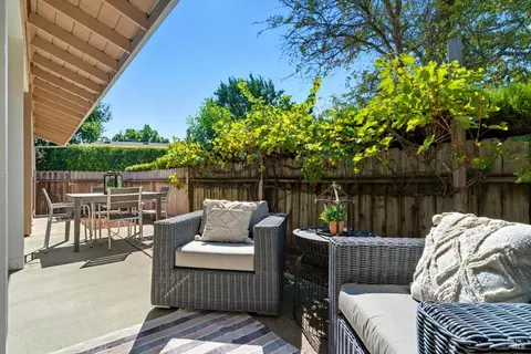 100 Vineyard Cir, Sonoma, CA 95476 photo 18