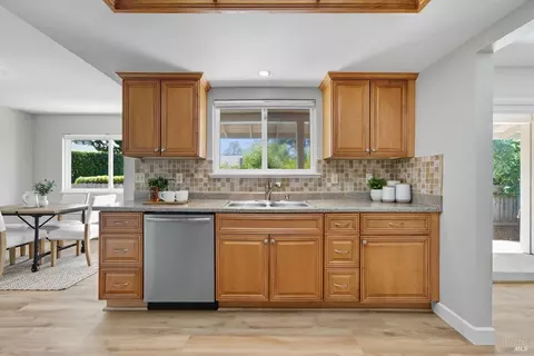 100 Vineyard Cir, Sonoma, CA 95476 photo 9