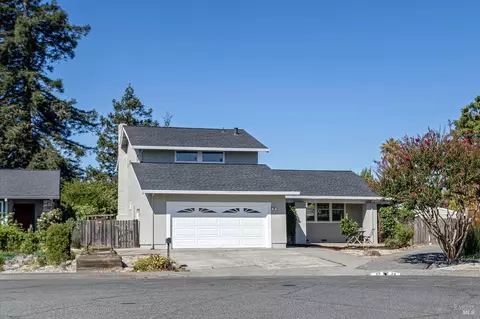 29 Palomino Ct, Petaluma, CA 94954