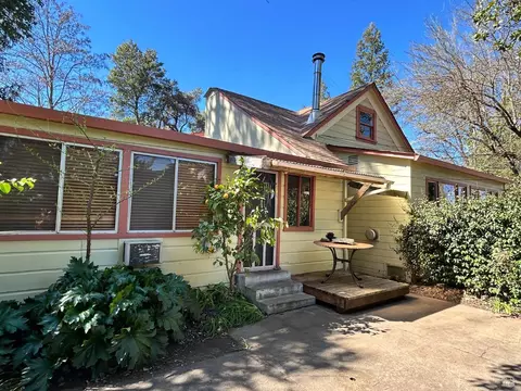 161 Cherry St, Ukiah, CA 95482