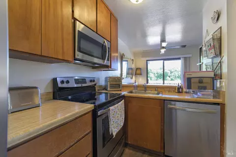Kitchen - 2398 Walters Way #6, Concord, CA 94520 photo 2 of 2