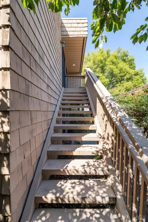 Exterior - 2398 Walters Way #6, Concord, CA 94520 photo 3 of 15