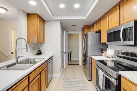 Kitchen - 613 Devonwood, Hercules, CA 94547 photo 1 of 4